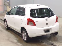 Toyota VITZ лот № 3035 оценка R  с аукциона в Японии 5