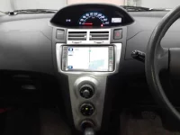 Toyota VITZ лот № 3035 оценка R  с аукциона в Японии 8