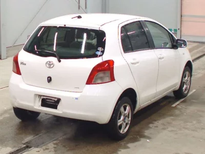 Toyota VITZ  с аукциона в Японии