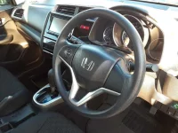 Honda FIT лот № 30060 оценка 4  с аукциона в Японии 6
