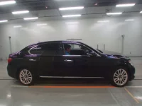 Lexus LS лот № 30132 оценка 3.5  с аукциона в Японии 2