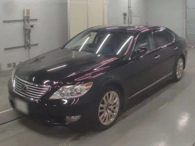 Lexus LS  с аукциона в Японии