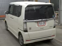 Honda N BOX лот № 3004 оценка 4  с аукциона в Японии 1