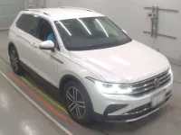 Volkswagen TIGUAN лот № 38083 оценка 5  с аукциона в Японии 4