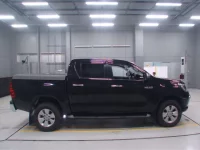 Toyota HILUX лот № 30065 оценка 4.5  с аукциона в Японии 2