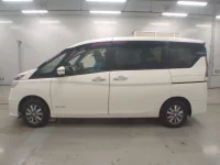 Nissan SERENA лот № 30136 оценка 3.5  с аукциона в Японии 3