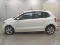 Volkswagen POLO лот № 38086 оценка 4.5  с аукциона в Японии 3