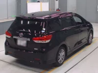 Toyota WISH лот № 30070 оценка 3.5  с аукциона в Японии 1