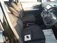 Toyota WISH лот № 30070 оценка 3.5  с аукциона в Японии 7