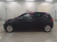 Volkswagen GOLF лот № 38091 оценка 3.5  с аукциона в Японии 3