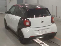 Smart FORFOUR лот № 38089 оценка 4.5  с аукциона в Японии 5