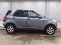 Toyota RUSH лот № 3049 оценка 2  с аукциона в Японии 2