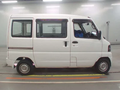 Nissan CLIPPER VAN