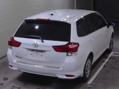 Toyota COROLLA FIELDER  с аукциона в Японии