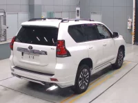 Toyota LAND CRUISER PRADO лот № 30074 оценка 5  с аукциона в Японии 1