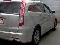 Honda STREAM лот № 3018 оценка 3.5  с аукциона в Японии 4