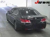 Toyota CROWN лот № 4031 оценка 3.5  с аукциона в Японии 1