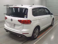 Volkswagen GOLF TOURAN лот № 38097 оценка 4  с аукциона в Японии 1