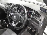 Volkswagen GOLF TOURAN лот № 38097 оценка 4  с аукциона в Японии 6