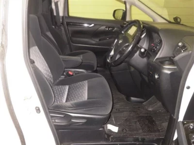 Toyota ALPHARD  с аукциона в Японии