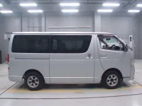 Toyota HIACE VAN лот № 30076 оценка RA  с аукциона в Японии 2