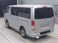 Toyota HIACE VAN лот № 30076 оценка RA  с аукциона в Японии 5