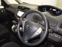 Nissan SERENA лот № 5 оценка 3.5  с аукциона в Японии 2