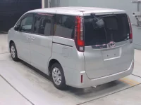 Toyota NOAH лот № 30082 оценка R  с аукциона в Японии 5