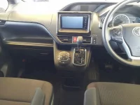 Toyota NOAH лот № 30082 оценка R  с аукциона в Японии 8