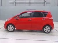 Toyota RACTIS лот № 30081 оценка RA  с аукциона в Японии 3