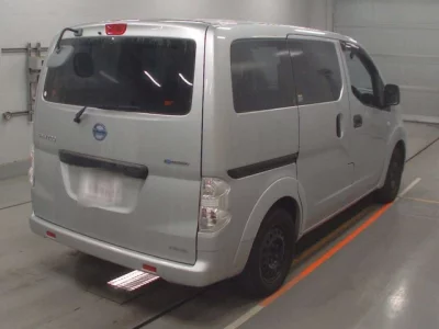 Nissan NV200  с аукциона в Японии