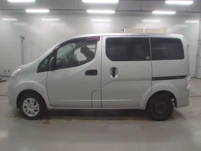 Nissan NV200  с аукциона в Японии