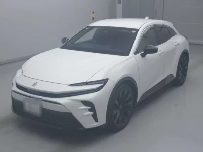 Toyota CROWN SPORT  с аукциона в Японии