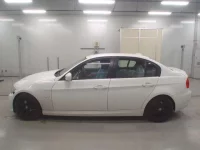 BMW 3-Series лот № 38115 оценка 4  с аукциона в Японии 3