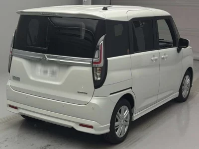 Mitsubishi DELICA D2