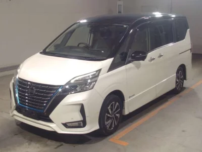 Nissan SERENA  с аукциона в Японии