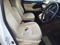 Toyota ALPHARD лот № 30094 оценка 4  с аукциона в Японии 7