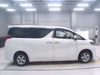 Toyota ALPHARD лот № 30094 оценка 4  с аукциона в Японии 2