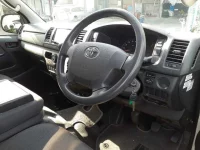 Toyota HIACE VAN лот № 30092 оценка 3.5  с аукциона в Японии 6