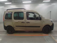 Renault KANGOO лот № 38117 оценка 3  с аукциона в Японии 2