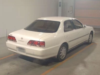 Toyota CRESTA  с аукциона в Японии