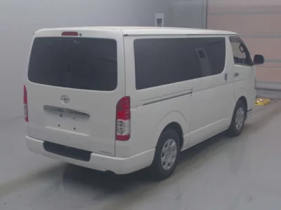 Toyota REGIUS ACE VAN