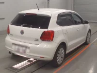 Volkswagen POLO лот № 38136 оценка 4.5  с аукциона в Японии 1