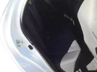 Toyota YARIS лот № 30110 оценка 4  с аукциона в Японии 9