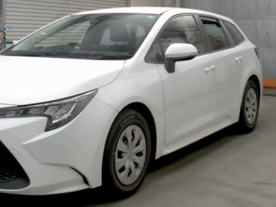 Toyota COROLLA TOURING  с аукциона в Японии