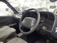 Toyota HIACE VAN лот № 30191 оценка 3.5  с аукциона в Японии 6