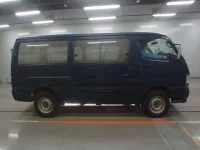 Toyota HIACE VAN лот № 30191 оценка 3.5  с аукциона в Японии 2
