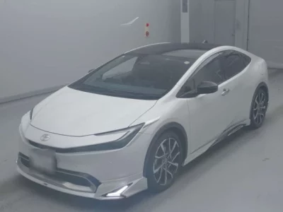 Toyota PRIUS PHV  с аукциона в Японии