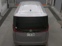 Toyota NOAH лот № 6061 оценка R  с аукциона в Японии 6