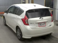 Nissan NOTE лот № 3074 оценка 3.5  с аукциона в Японии 1